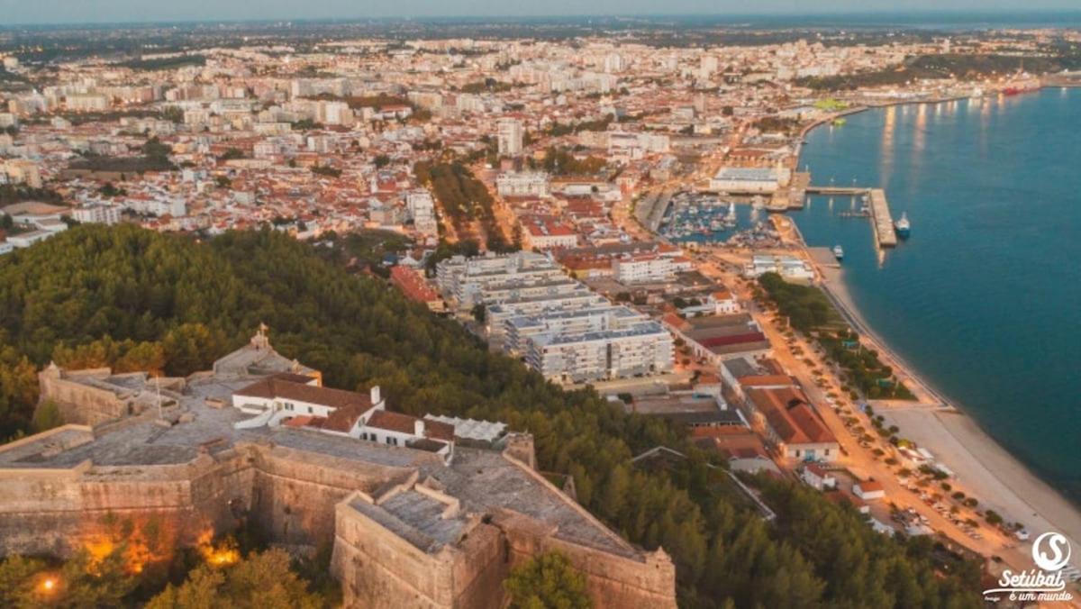 Best Location Duplex Setúbal Eksteriør billede